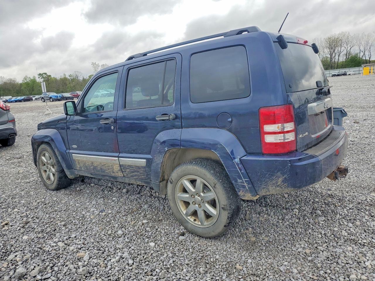 2012 JEEP Liberty