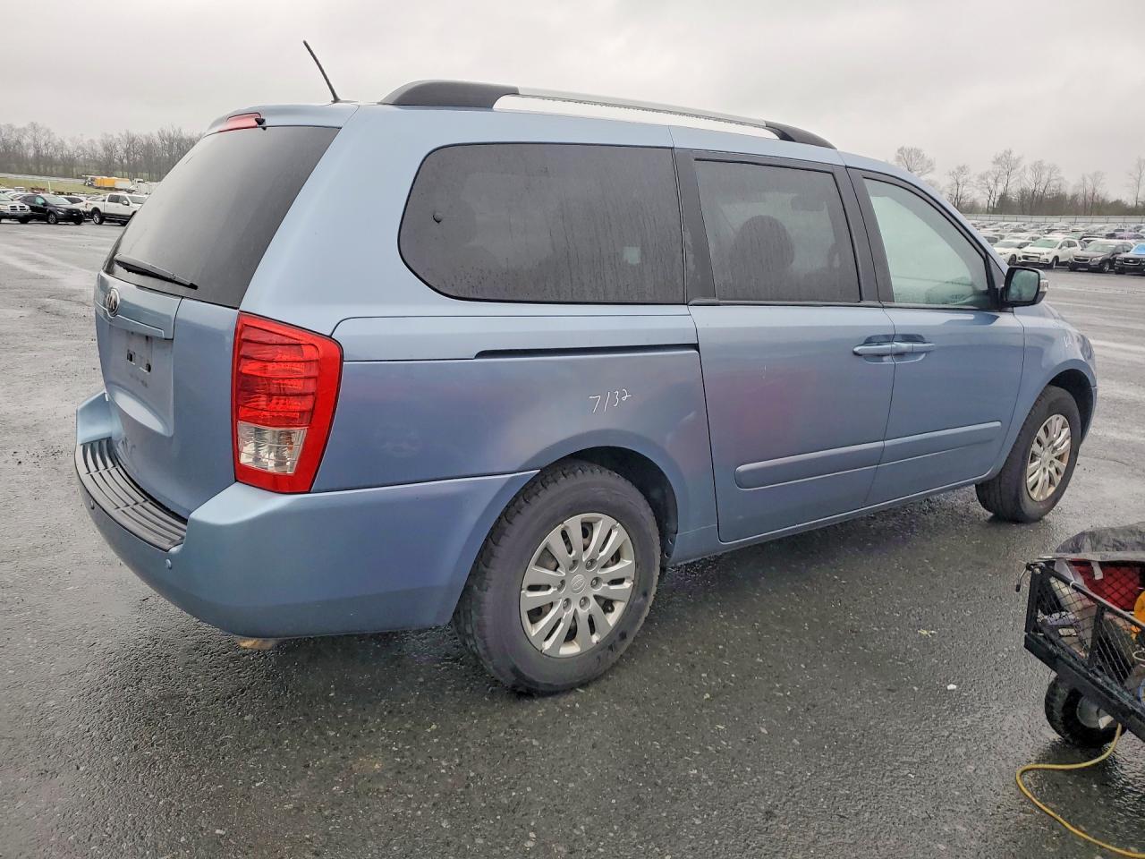 2014 KIA SEDONA