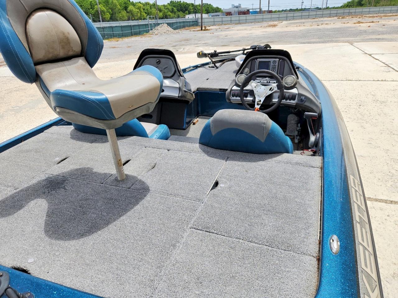 2013 Skeeter Boat