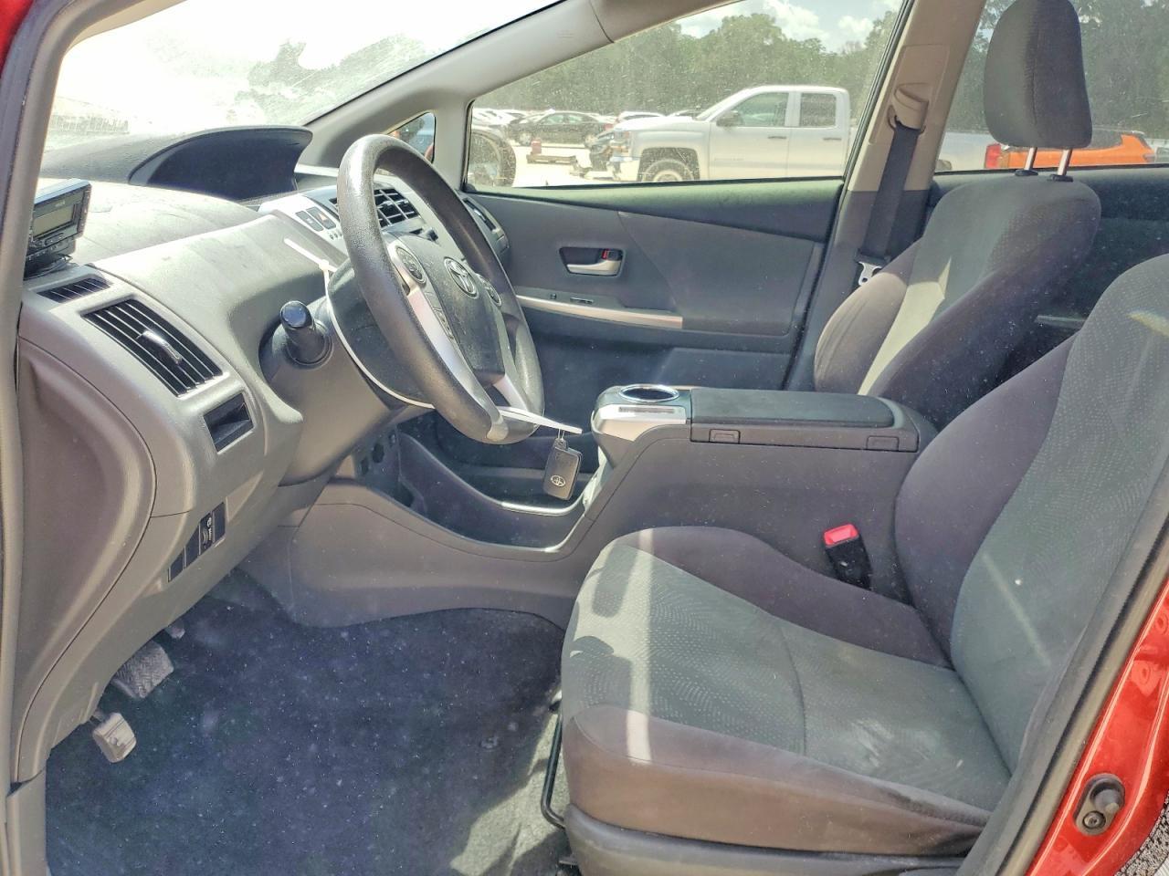 2013 TOYOTA PRIUS V