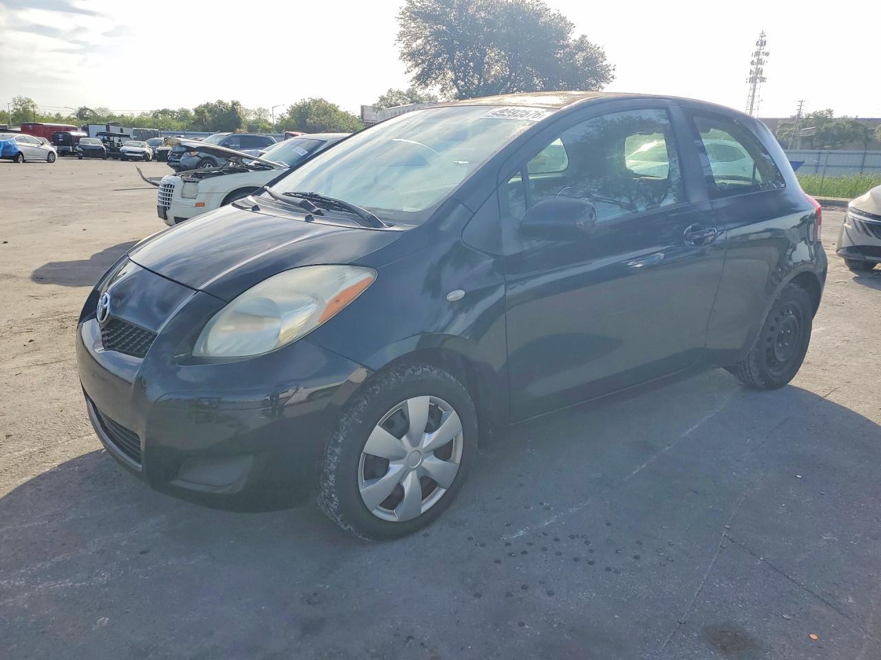 2011 TOYOTA YARIS