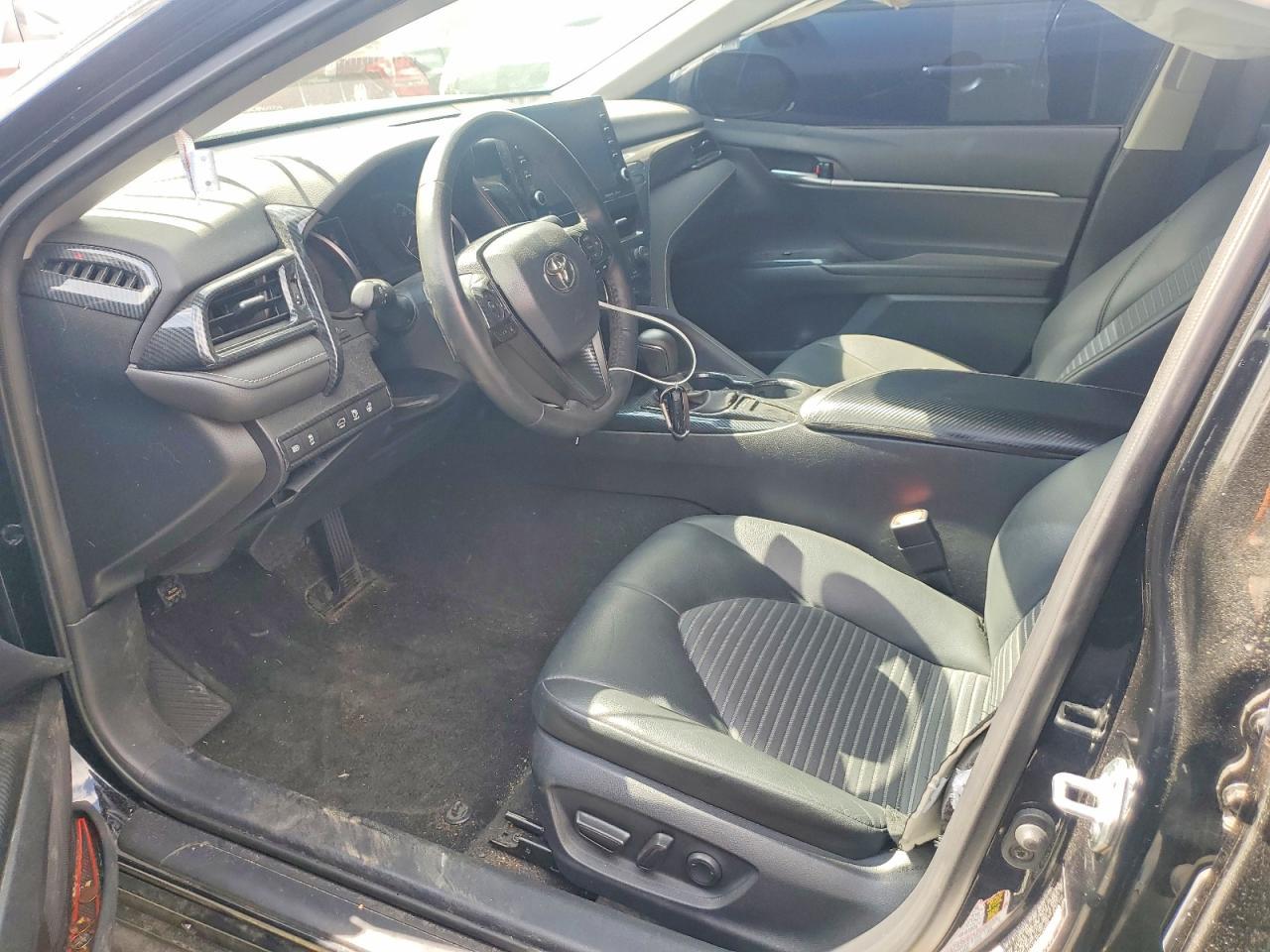2023 TOYOTA CAMRY