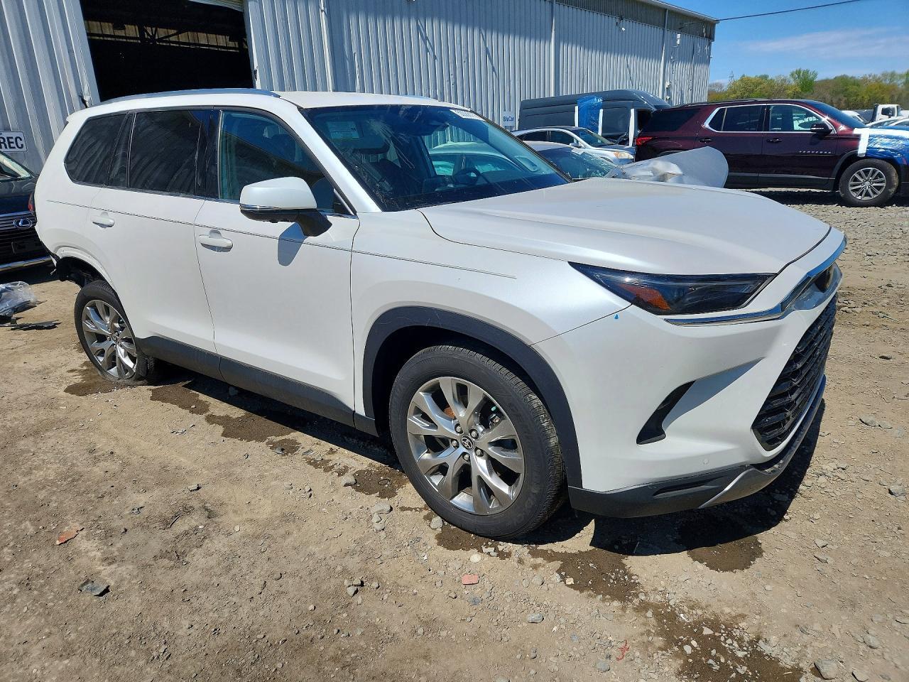 2024 TOYOTA HIGHLANDER
