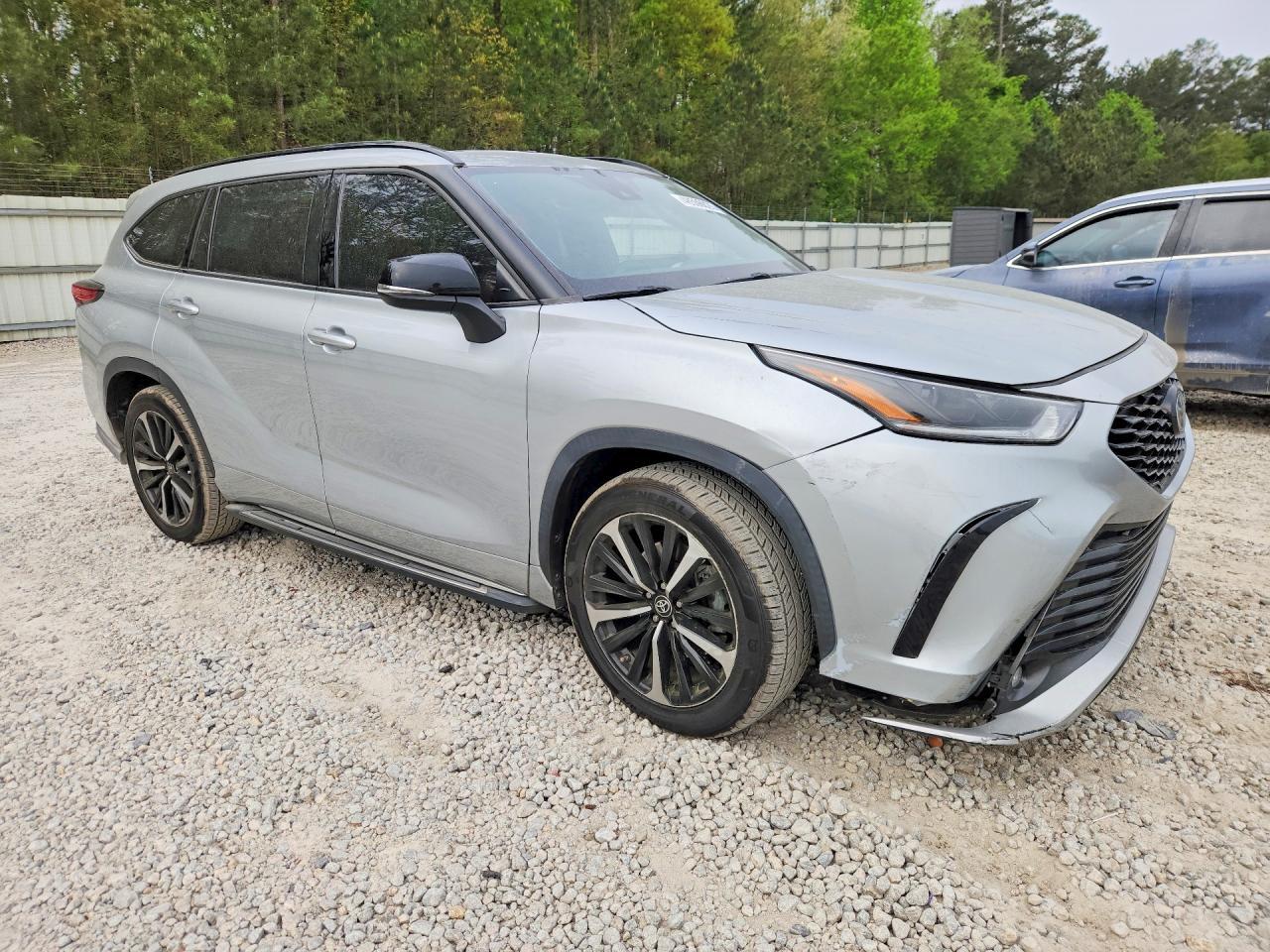 2021 TOYOTA HIGHLANDER