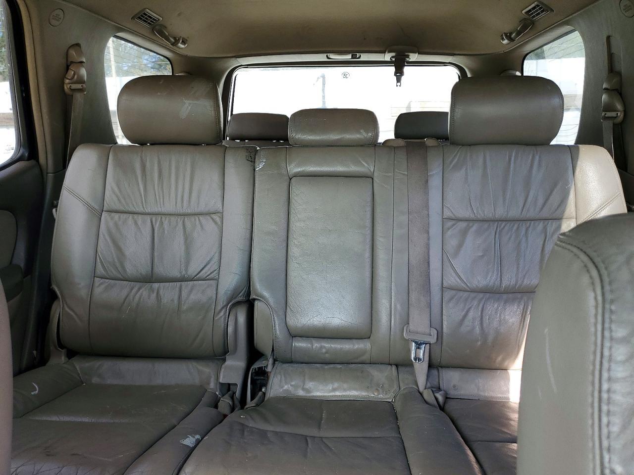 2005 TOYOTA Sequoia
