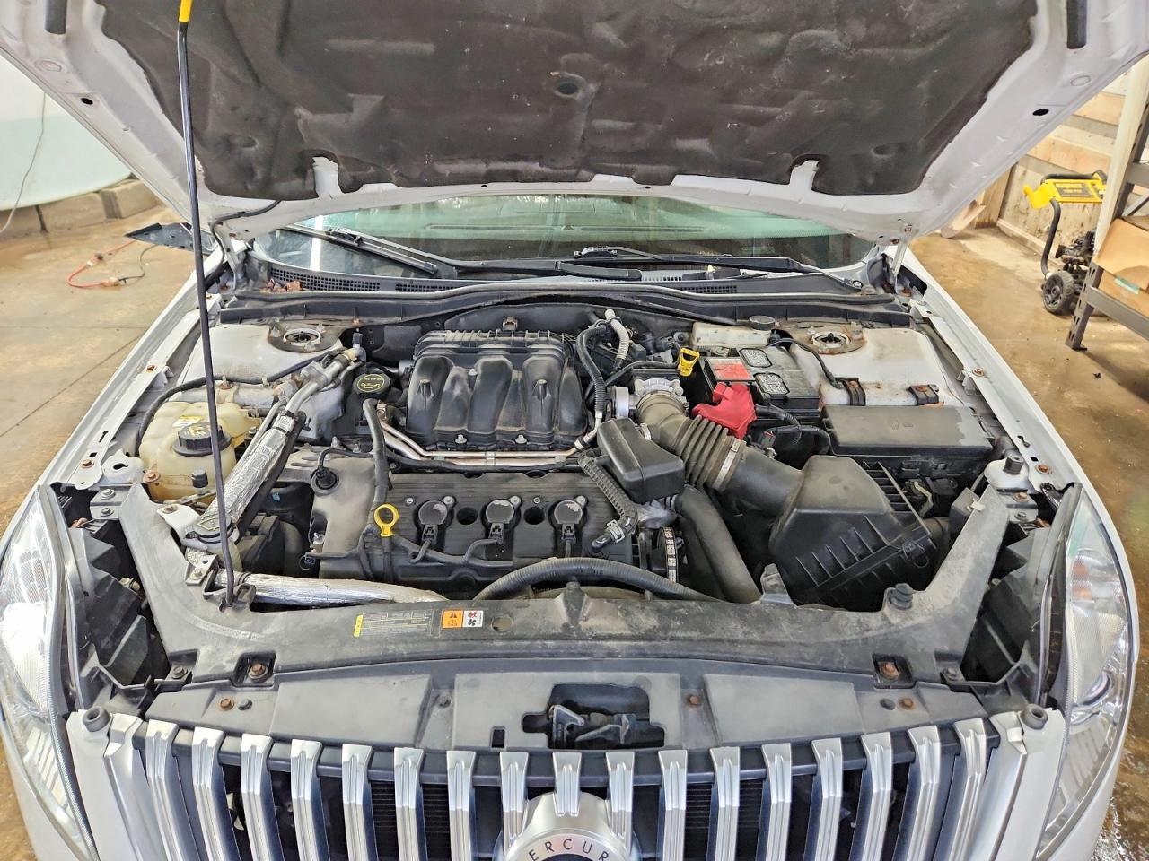 2010 MERCURY Milan