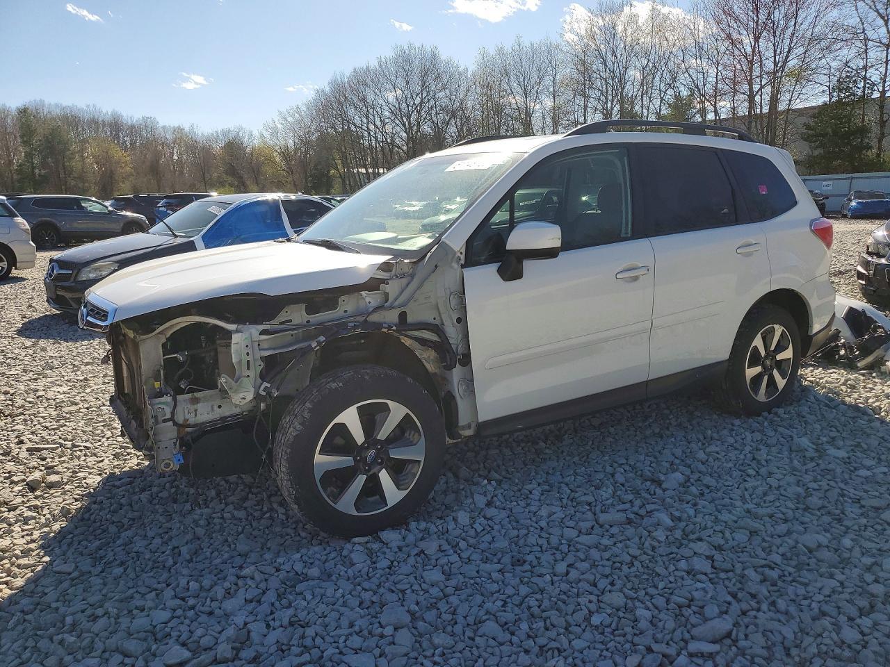 2017 SUBARU FORESTER