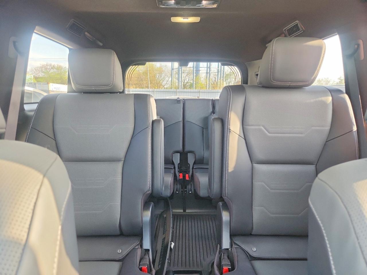 2025 LEXUS GX 550