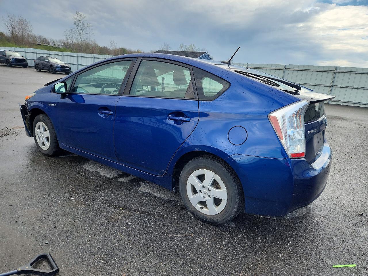2011 TOYOTA PRIUS