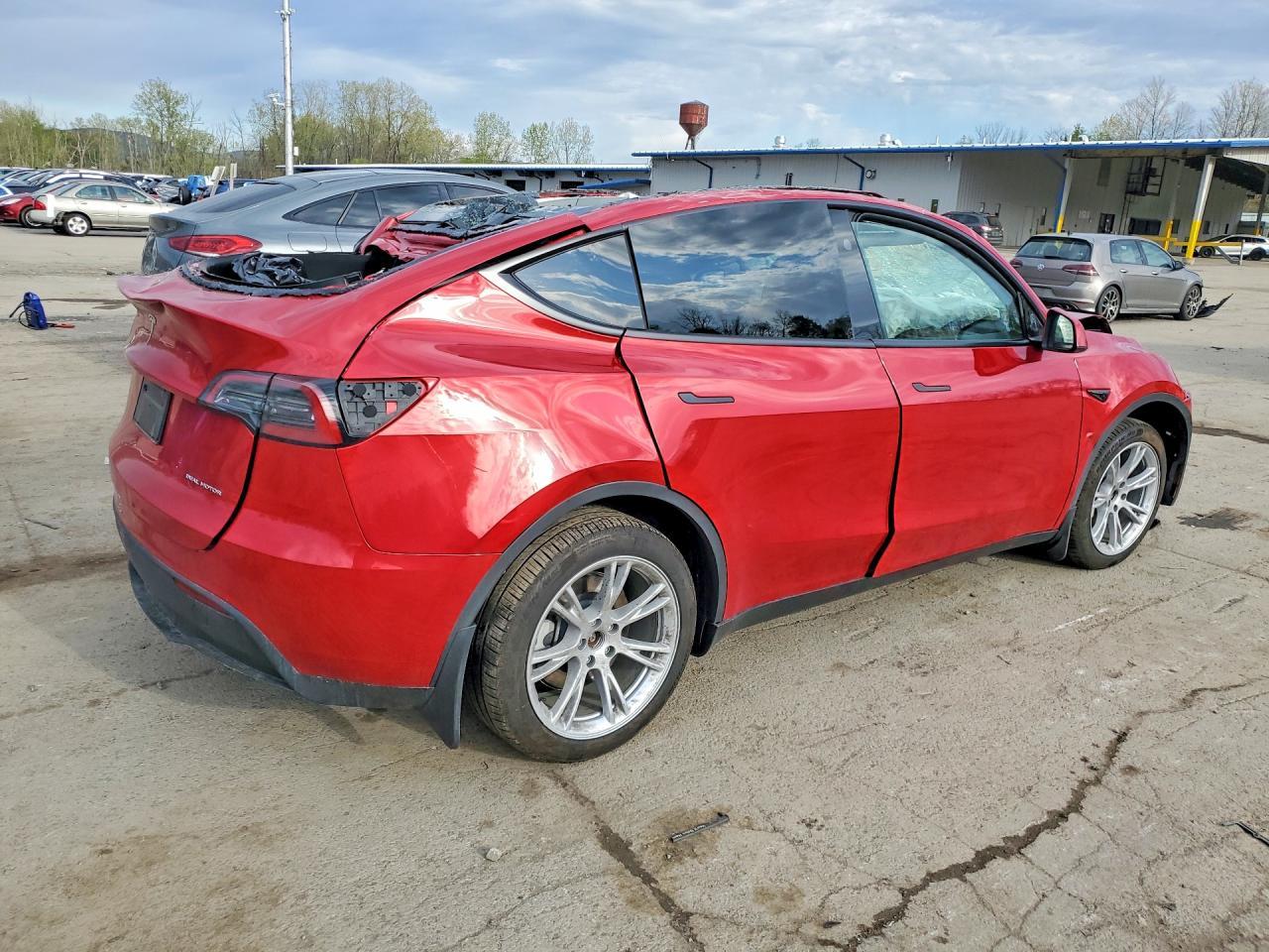 2023 TESLA MODEL Y