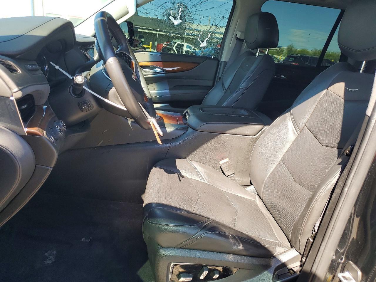 2017 CADILLAC ESCALADE