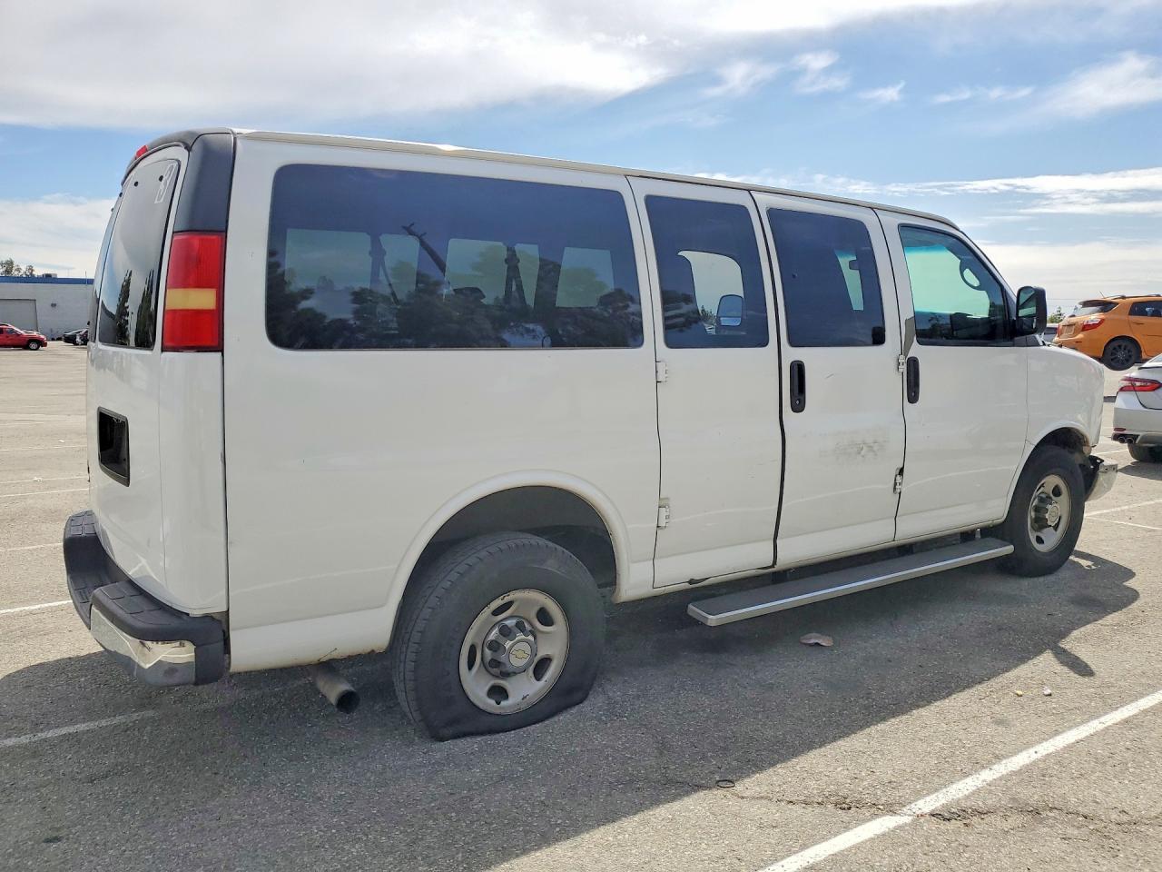 2012 CHEVROLET EXPRESS 2500