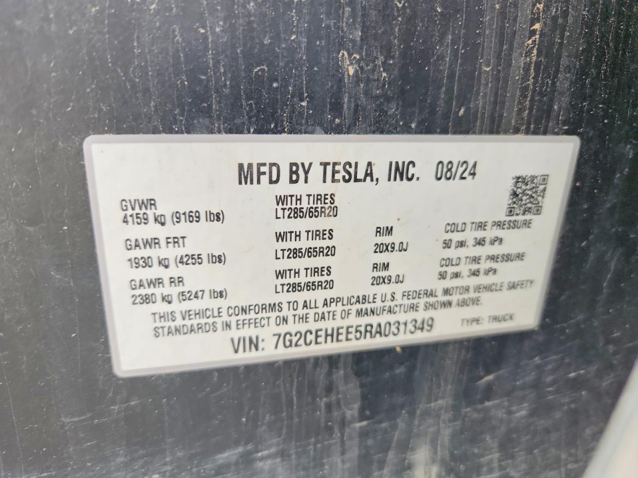 2024 TESLA Cybertruck