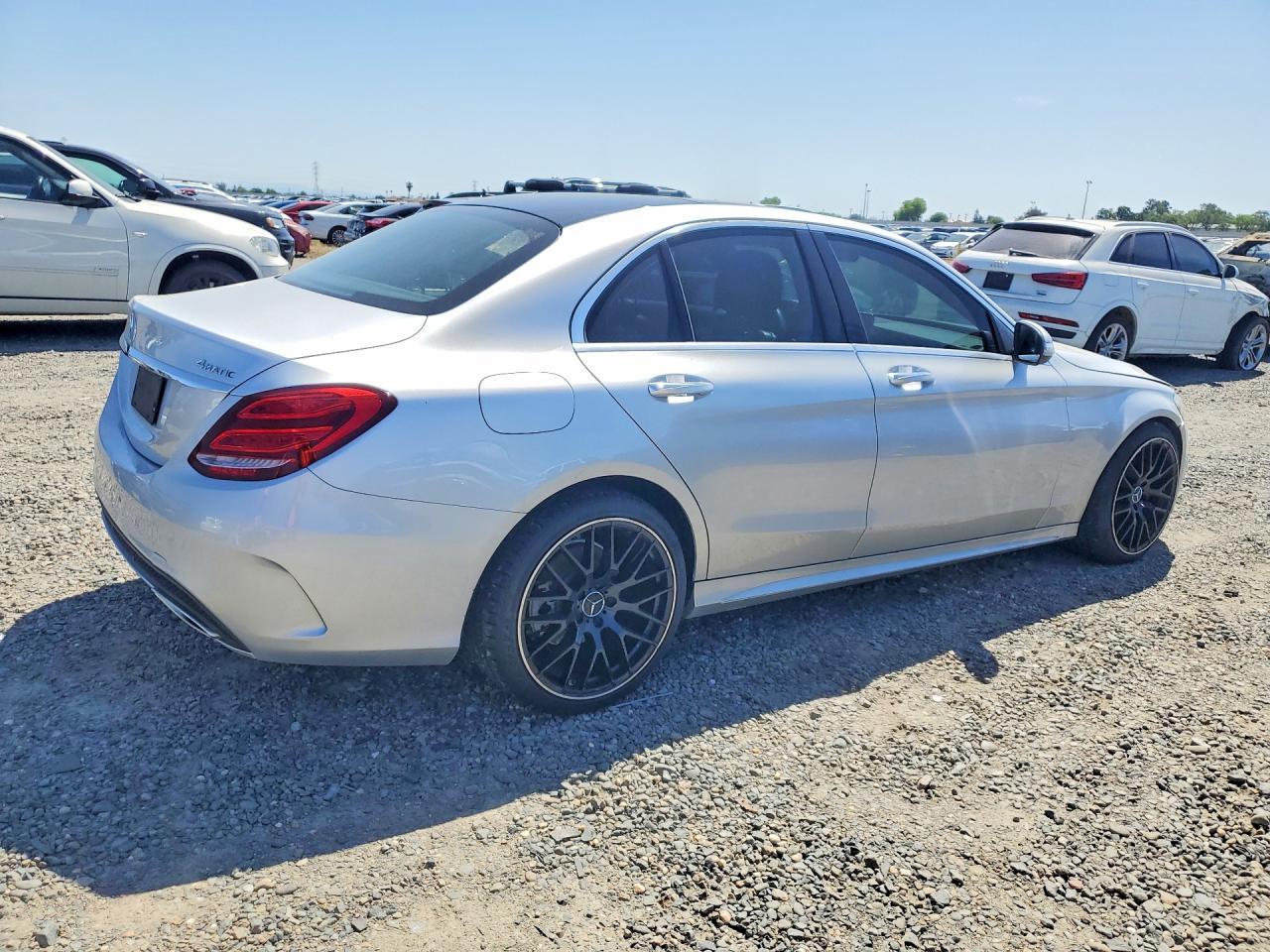 2015 MERCEDES-BENZ C-CLASS