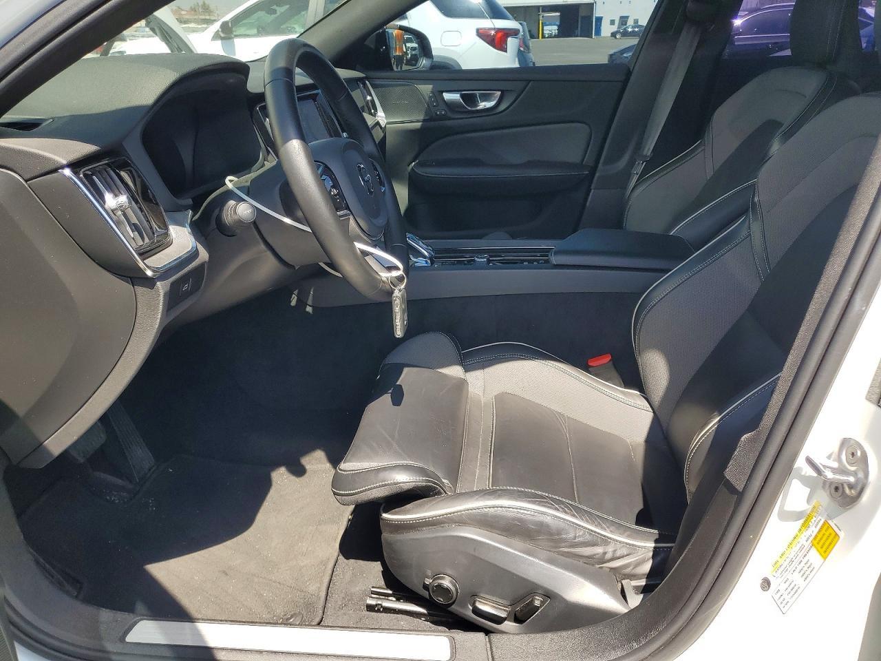 2024 VOLVO S60