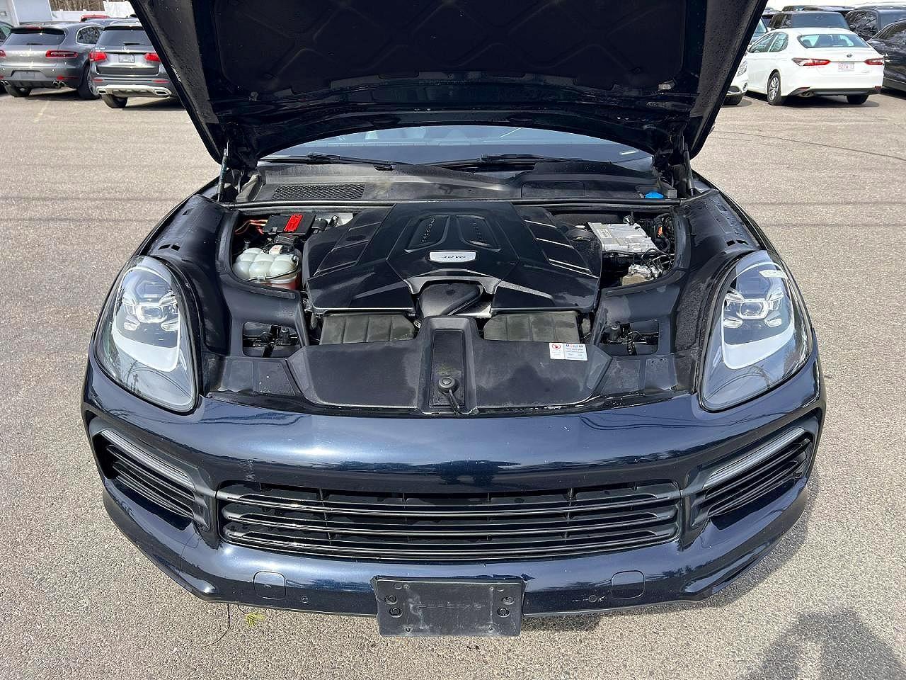 2019 PORSCHE CAYENNE