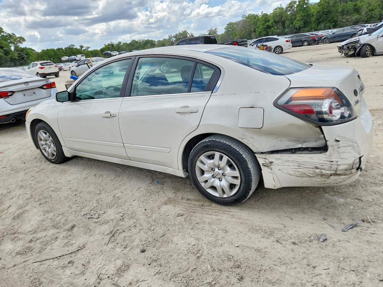 2010 NISSAN ALTIMA