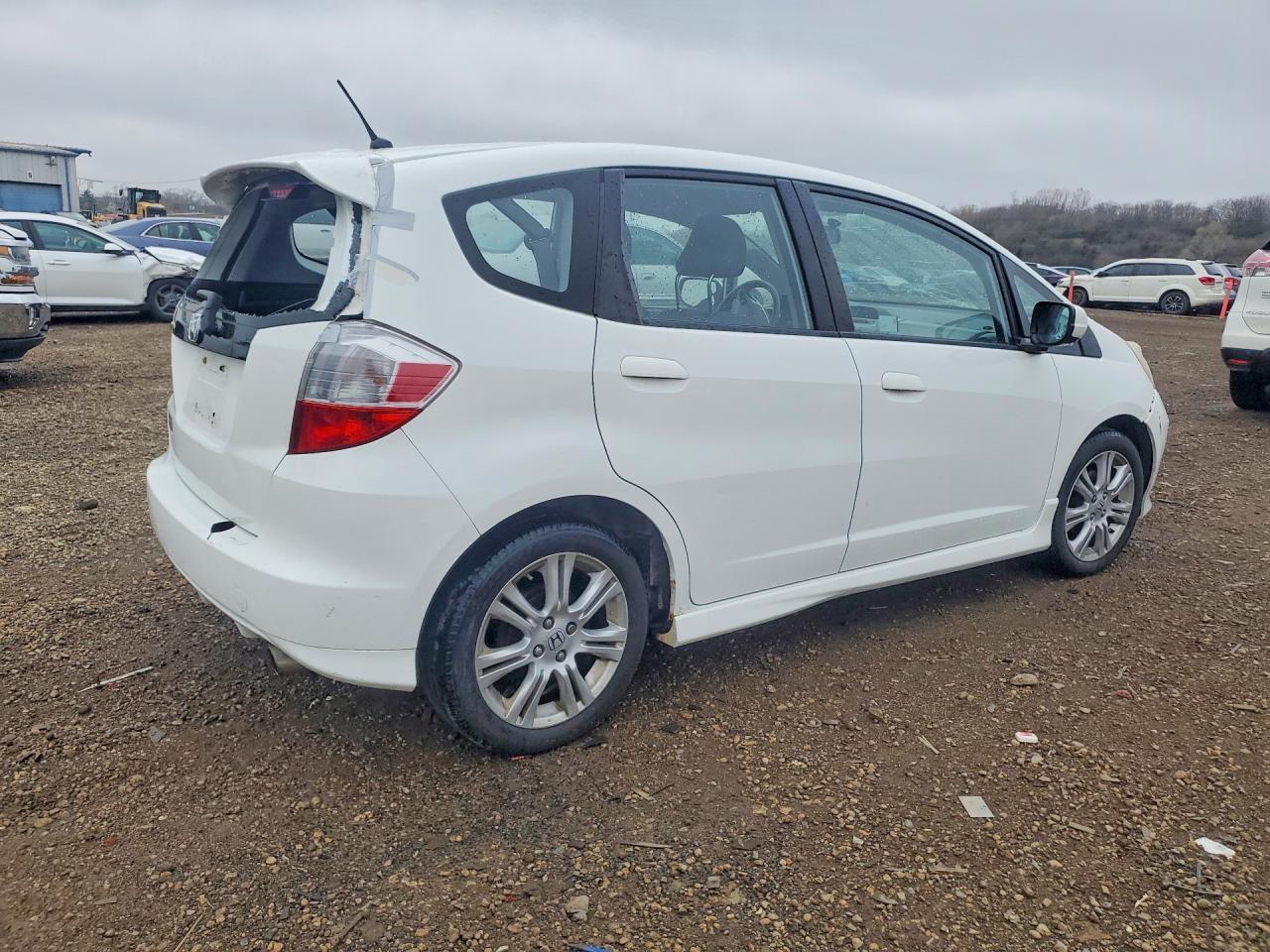 2011 HONDA FIT