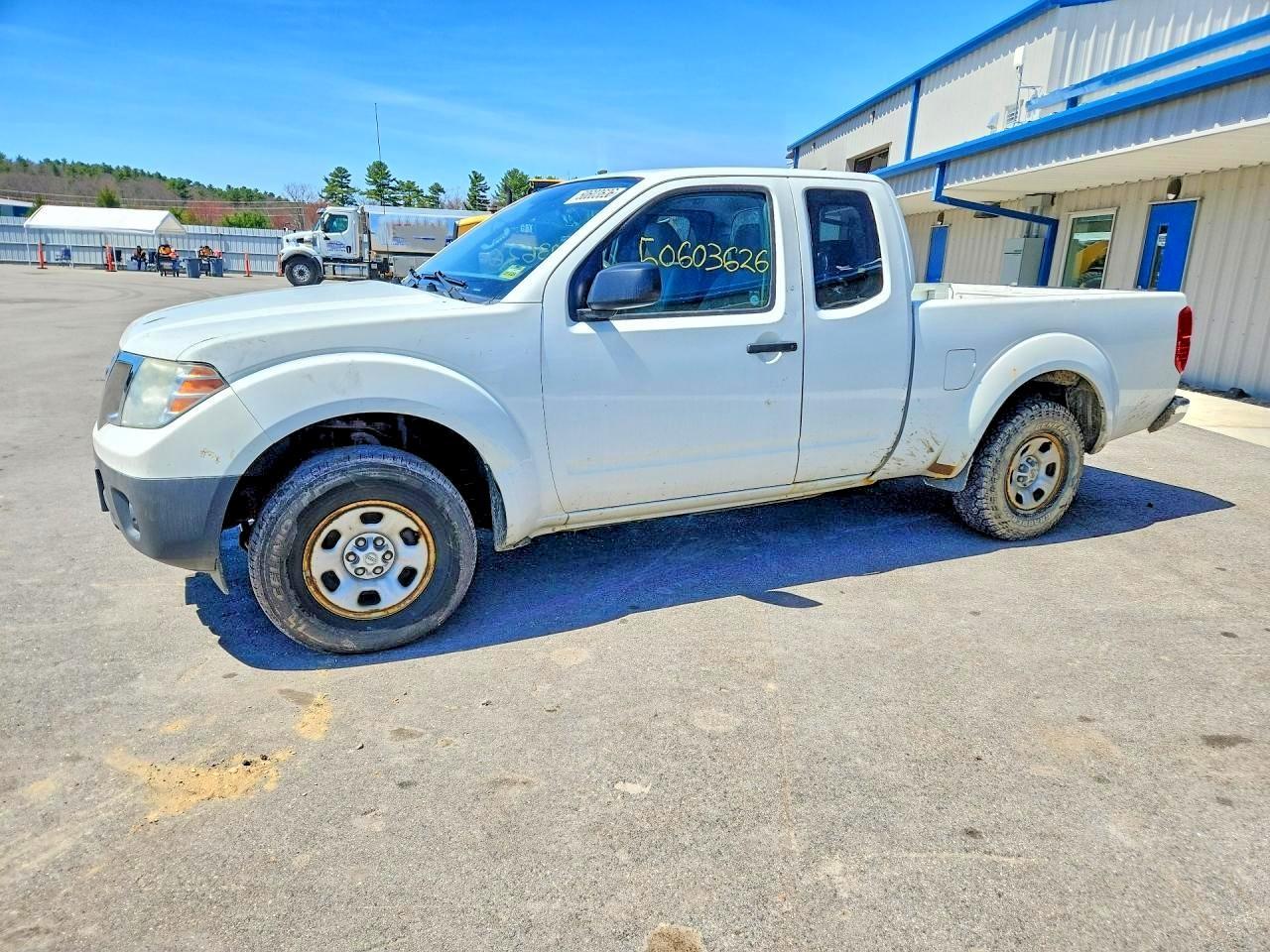 2016 NISSAN Frontier