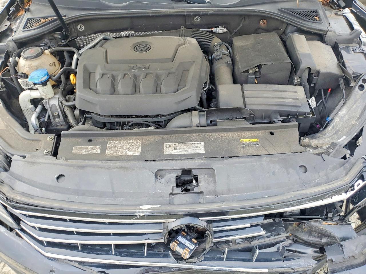 2018 VOLKSWAGEN Passat