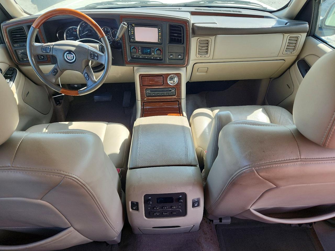 2004 CADILLAC ESCALADE