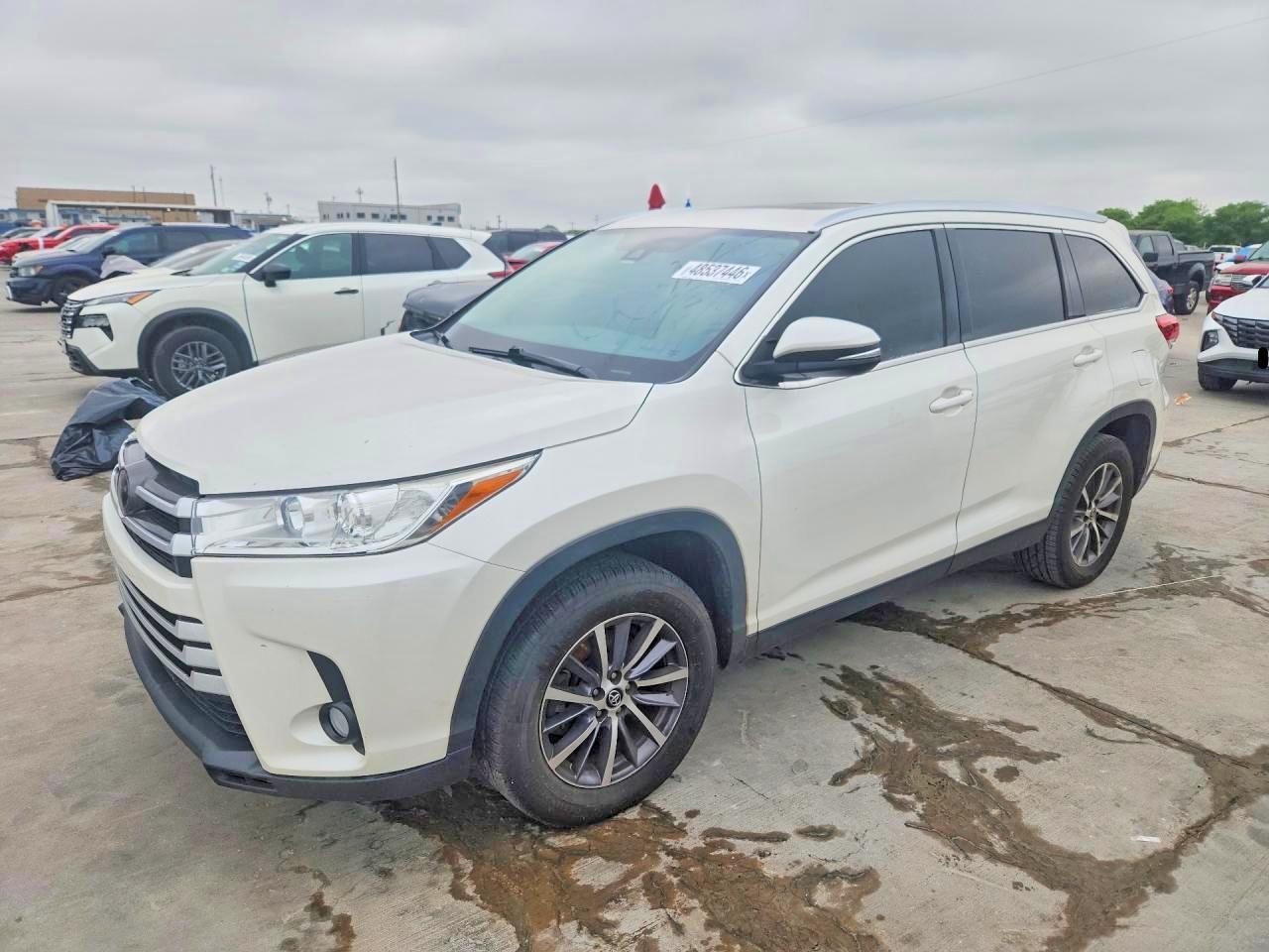 2019 TOYOTA HIGHLANDER