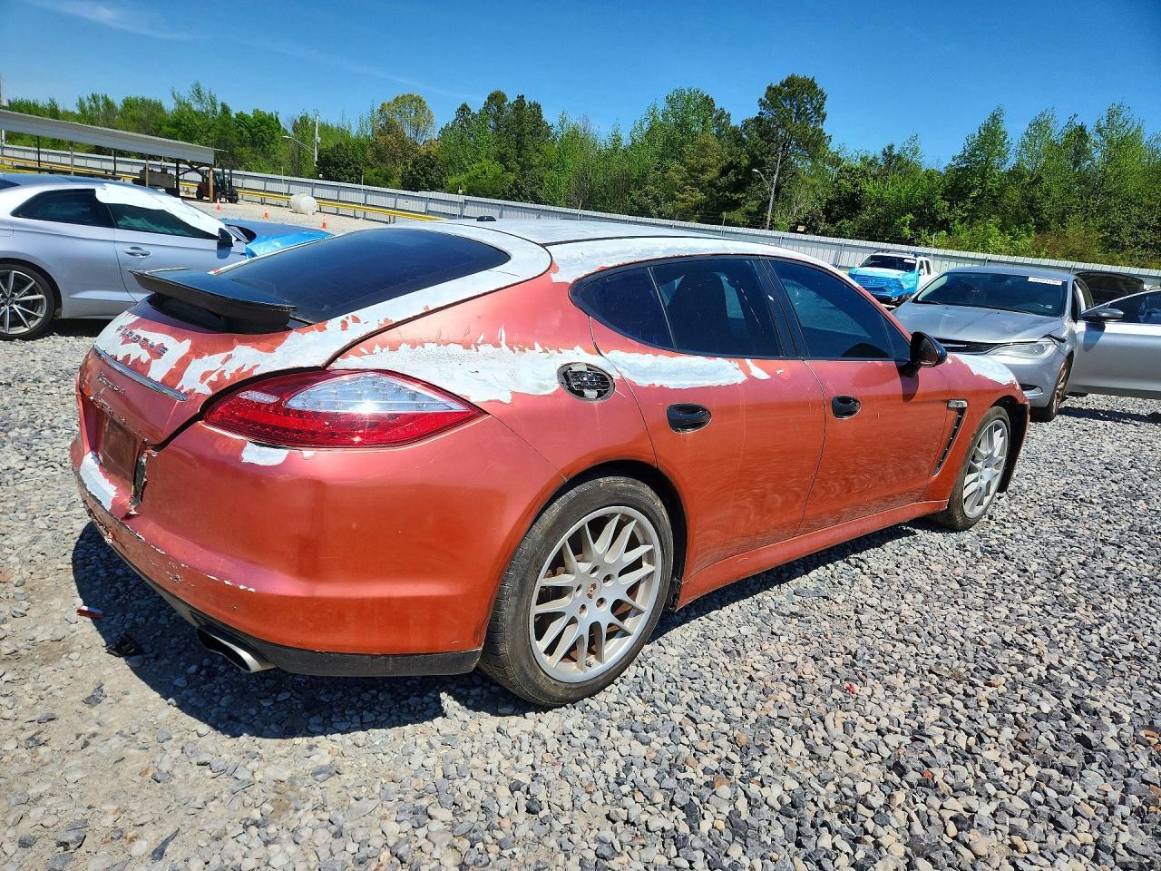 2011 PORSCHE Panamera