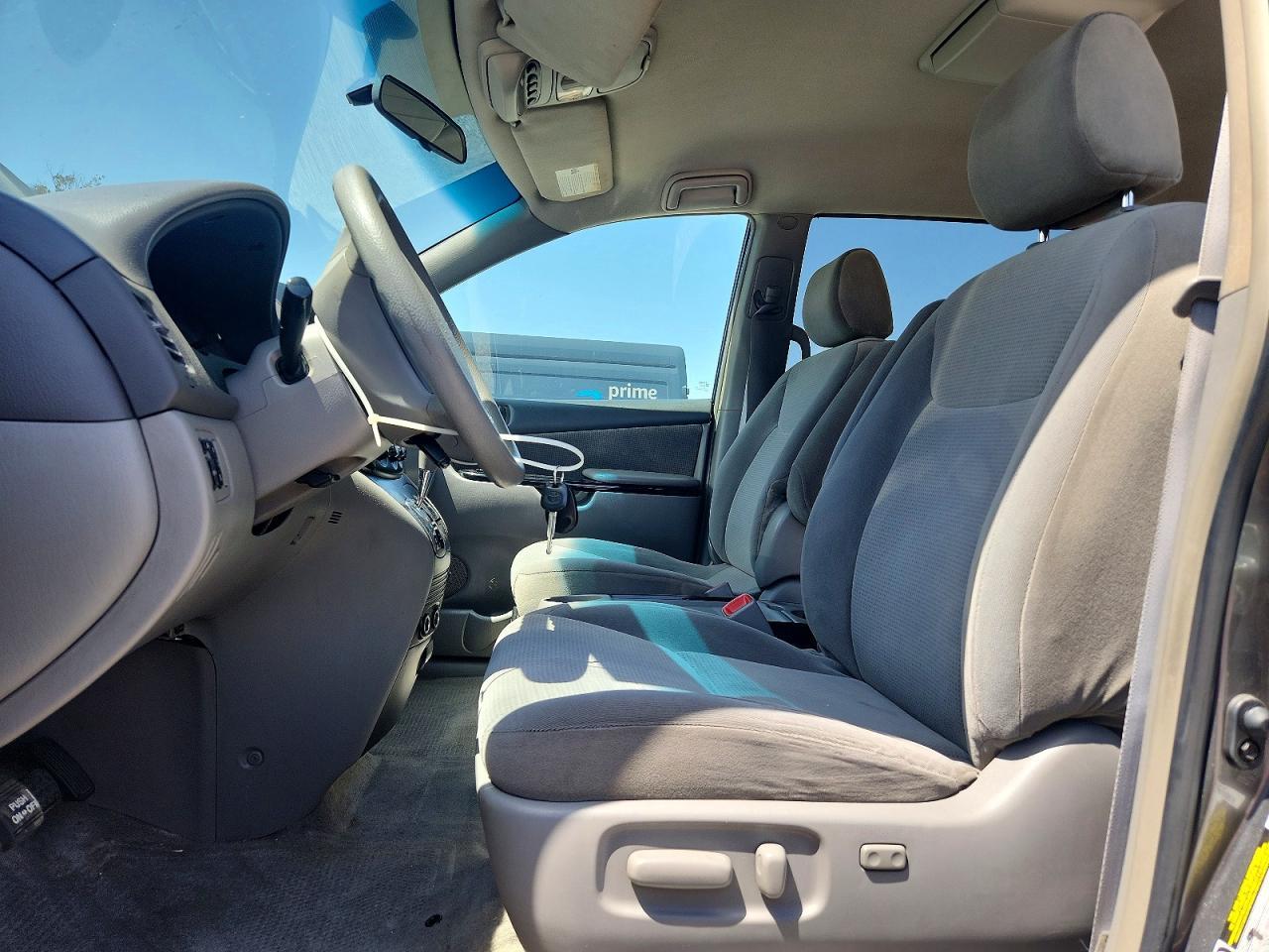 2005 TOYOTA SIENNA