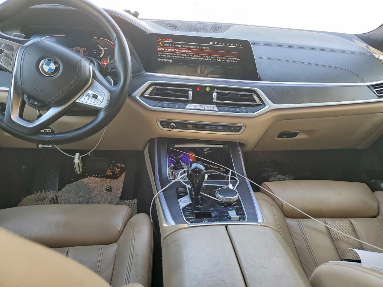 2022 BMW X7