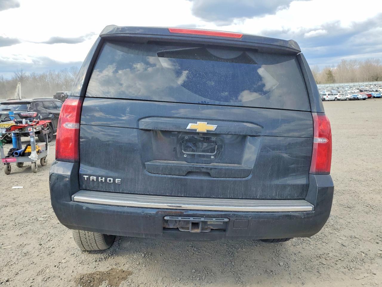 2016 CHEVROLET Tahoe