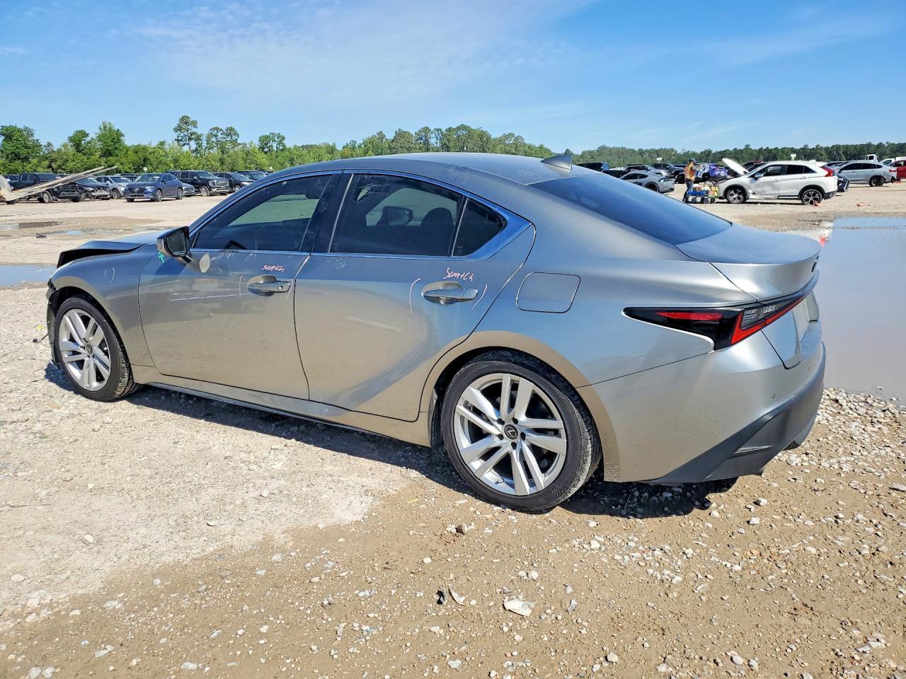 2023 LEXUS IS 300