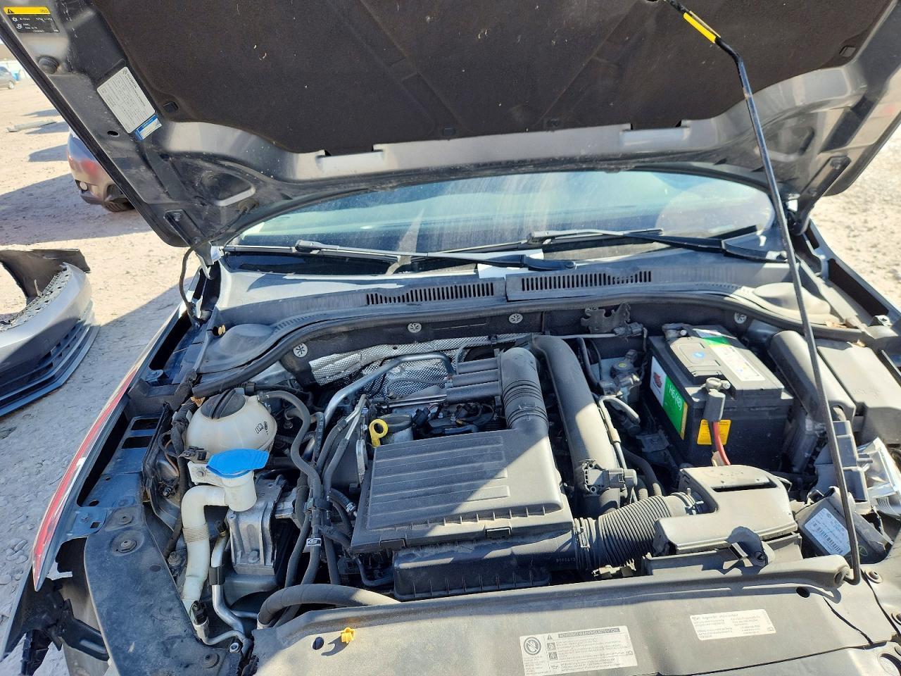 2016 VOLKSWAGEN JETTA