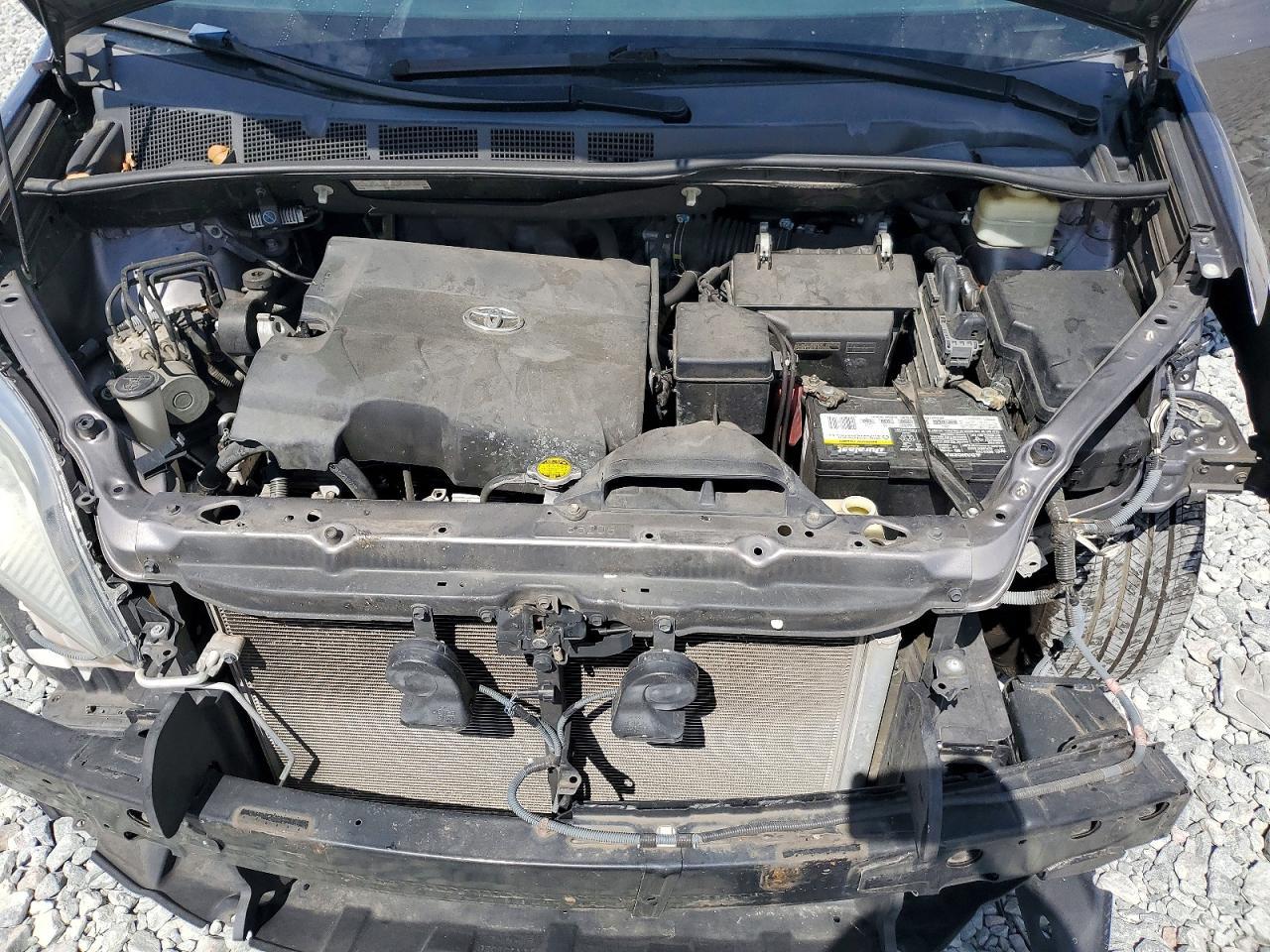 2016 TOYOTA SIENNA