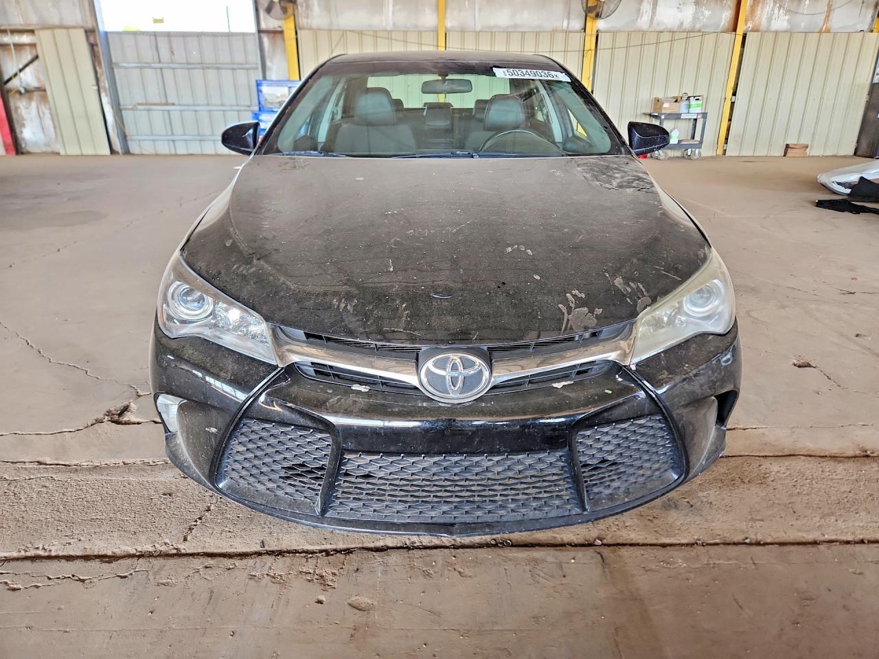 2016 TOYOTA CAMRY