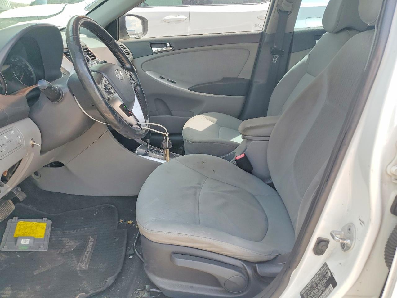 2013 HYUNDAI ACCENT