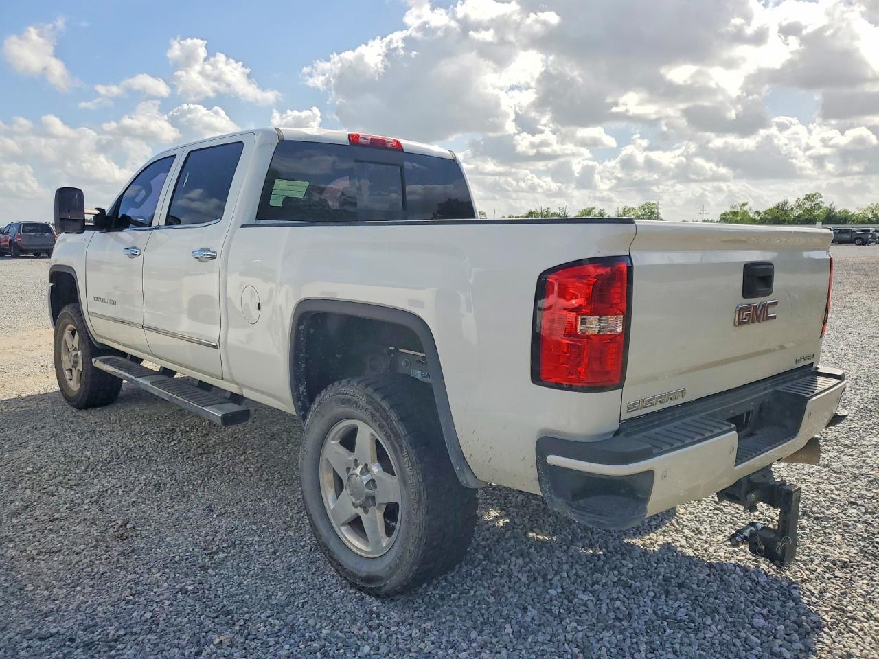 2015 GMC Sierra