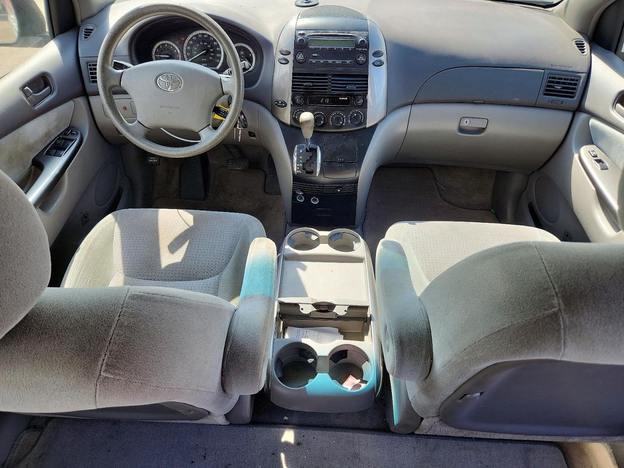 2008 TOYOTA SIENNA