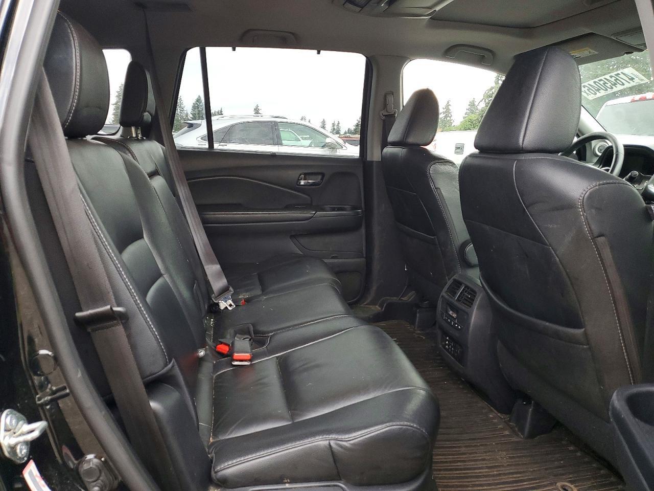 2017 HONDA PILOT