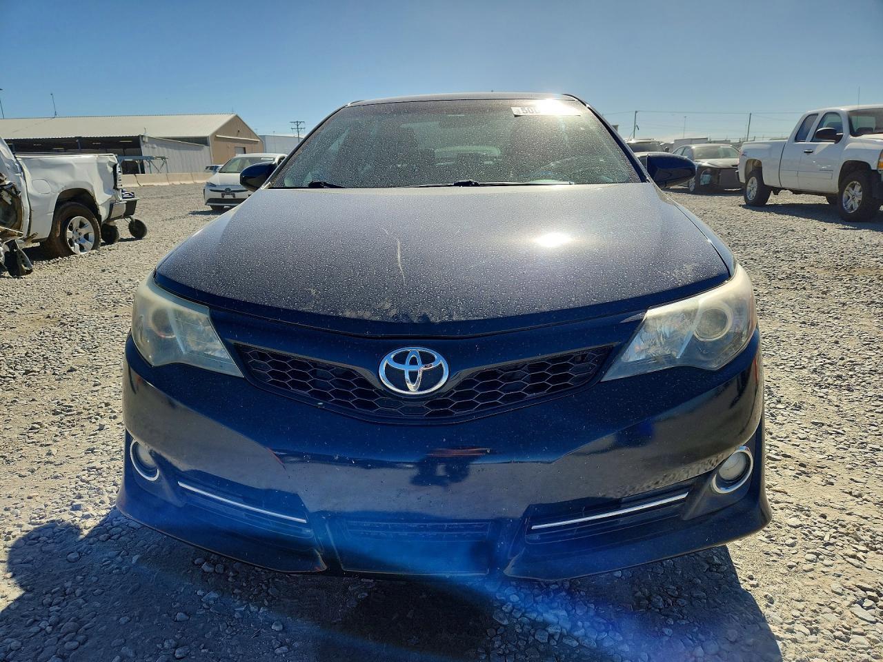 2014 TOYOTA CAMRY