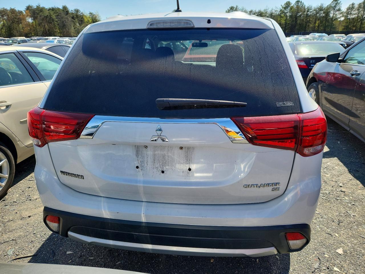 2016 MITSUBISHI outlander