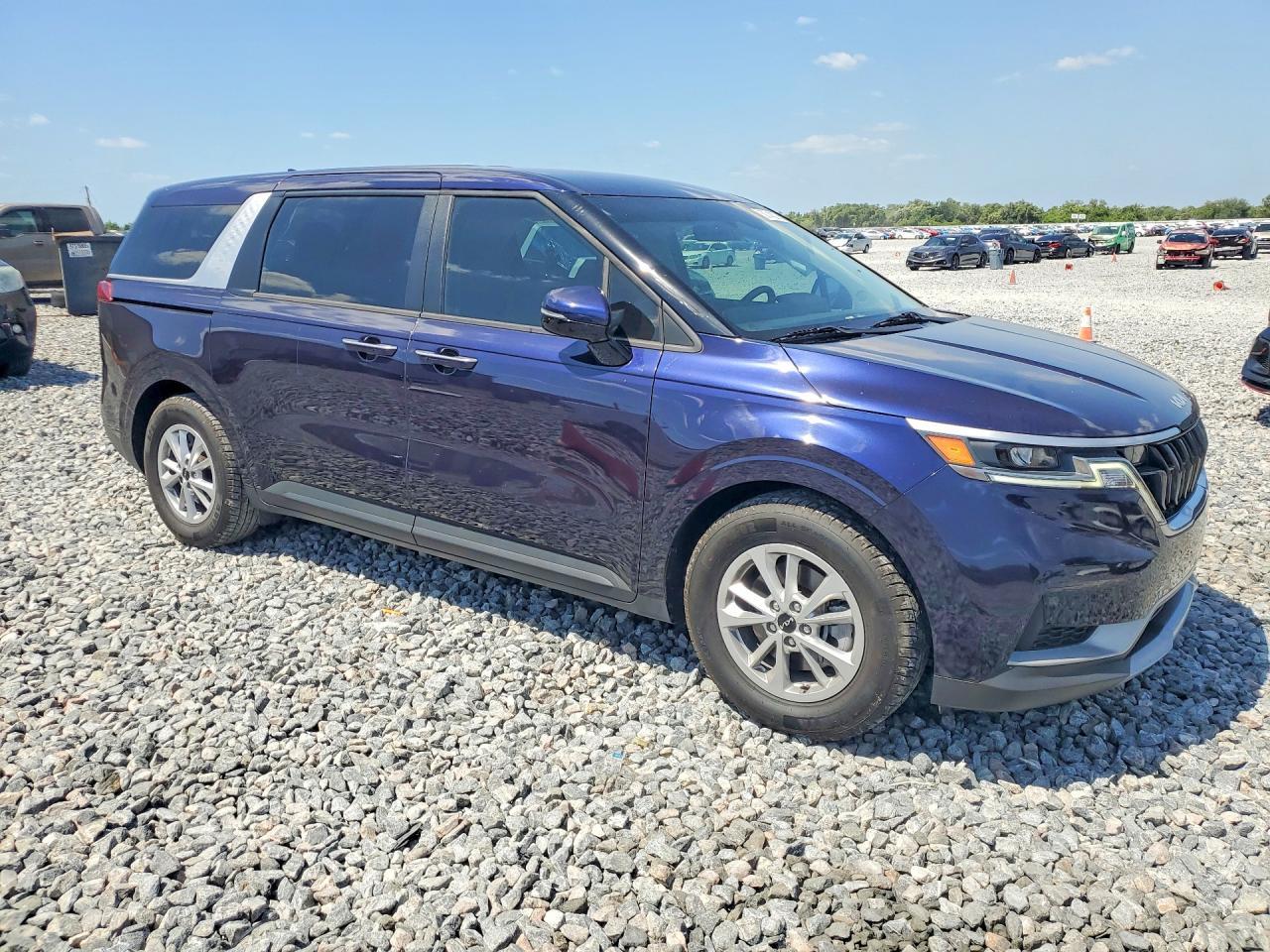 2023 KIA Carnival