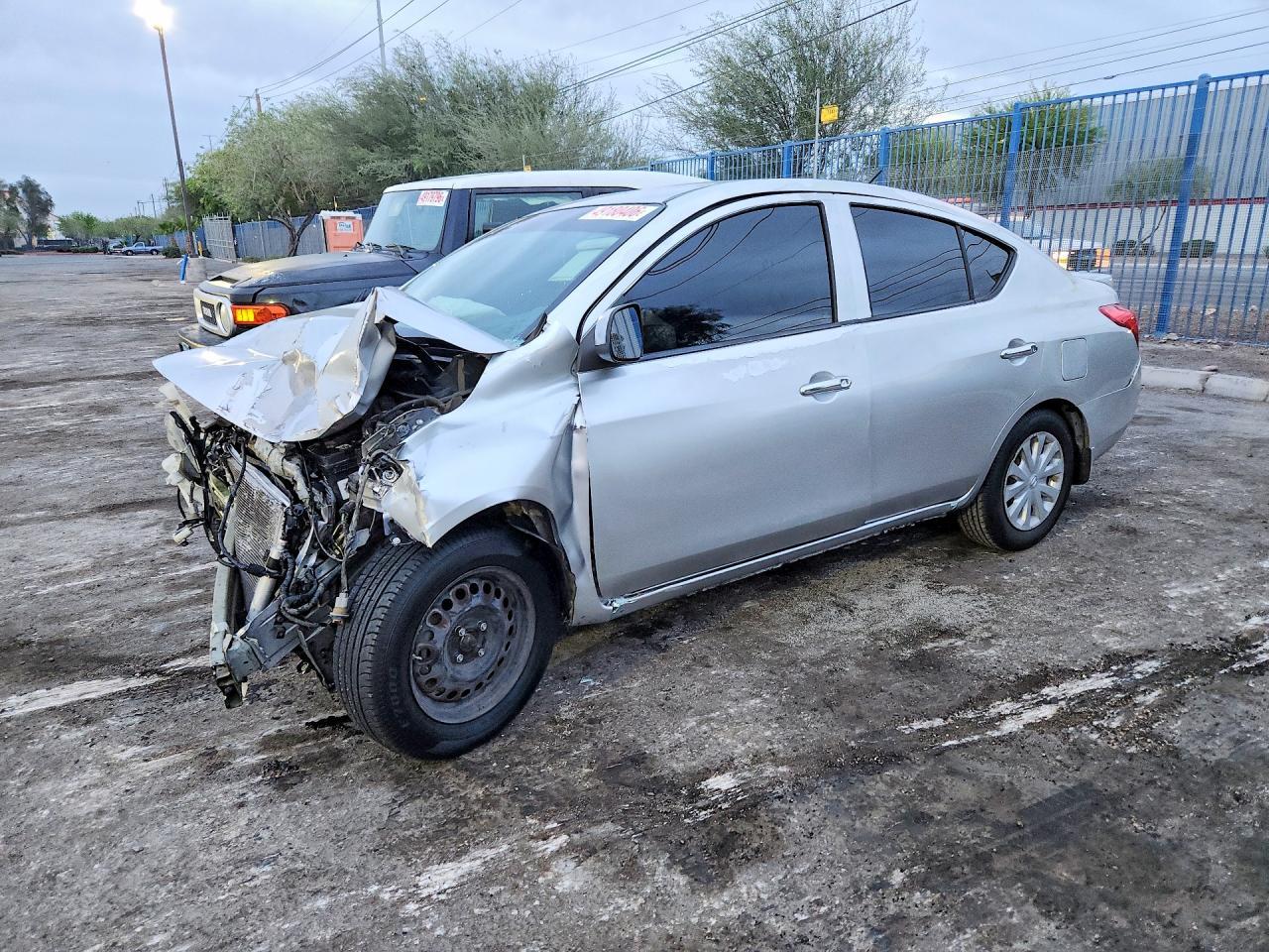 2013 NISSAN VERSA