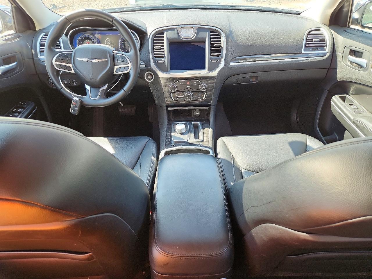 2018 CHRYSLER 300