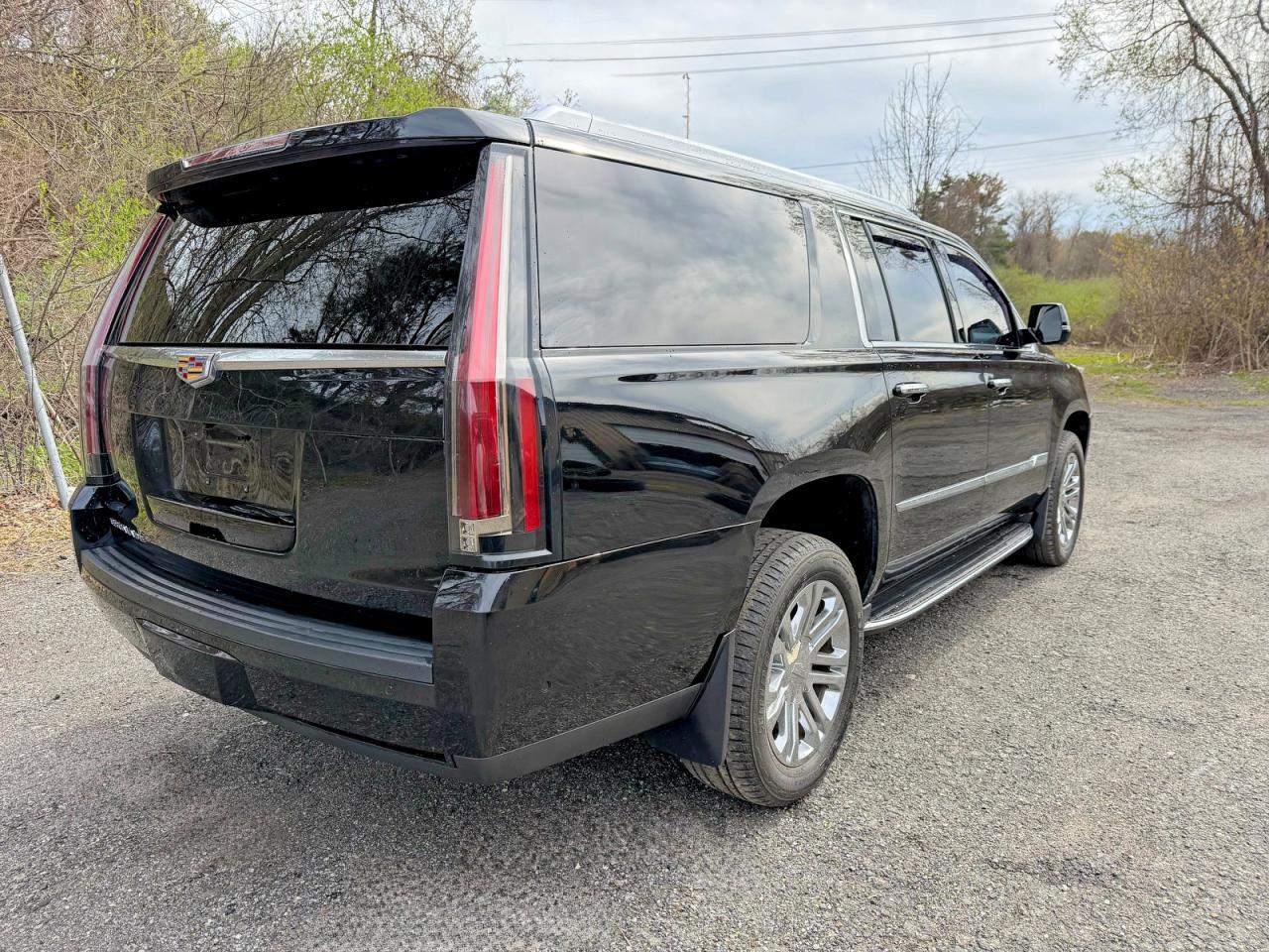 2019 CADILLAC Escalade ESV