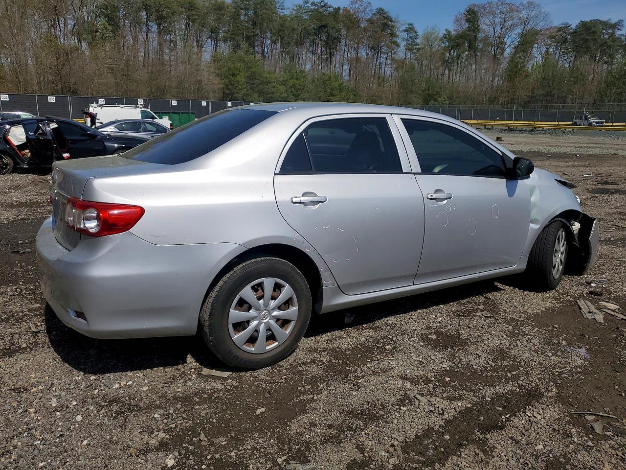 2011 TOYOTA COROLLA
