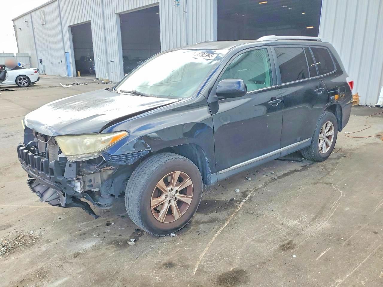 2013 TOYOTA HIGHLANDER