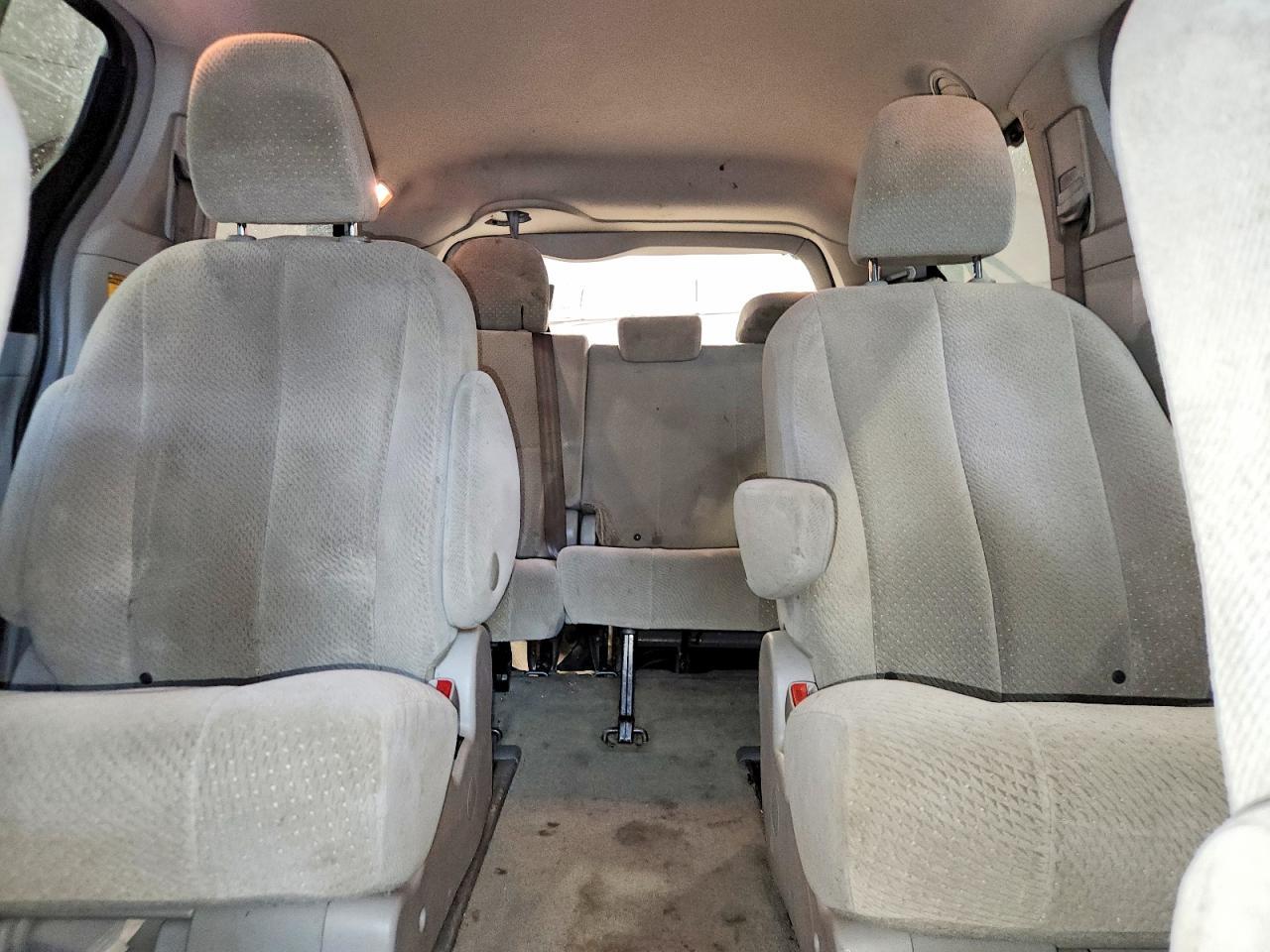 2014 TOYOTA SIENNA