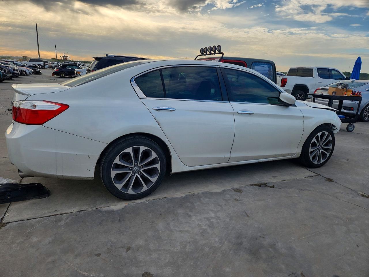 2015 HONDA ACCORD