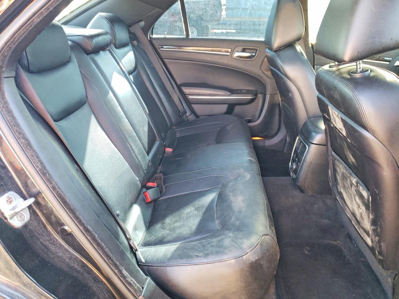 2011 CHRYSLER 300