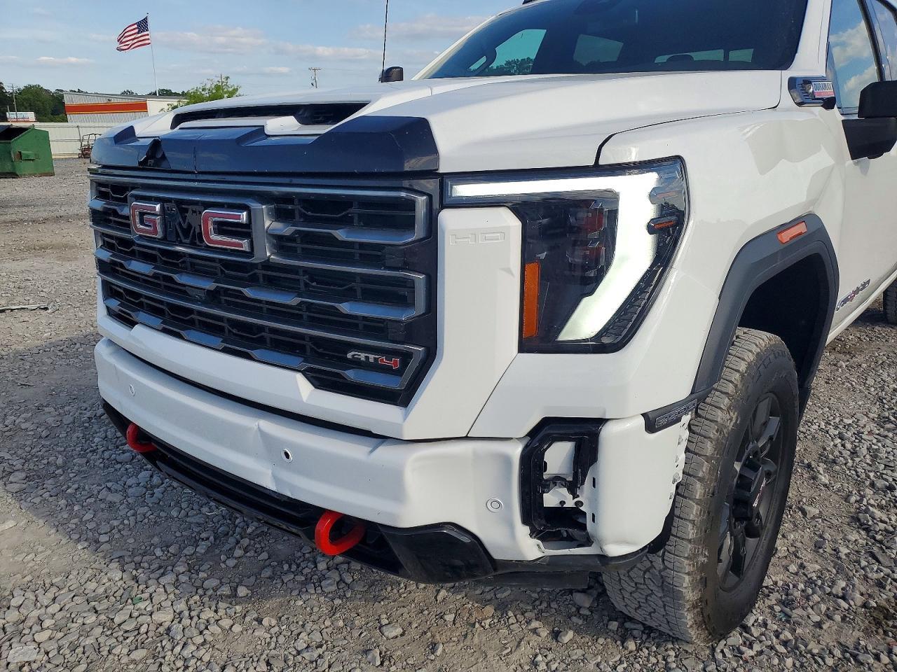 2025 GMC Sierra